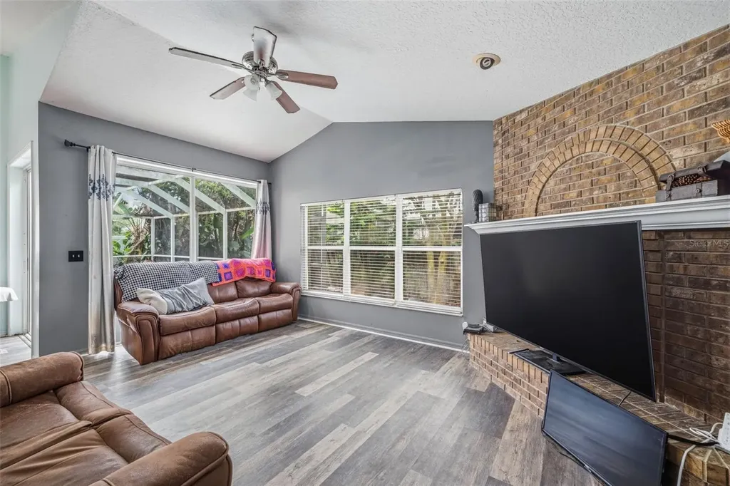 1887 Wood Bend Street Tarpon Springs FL 34689