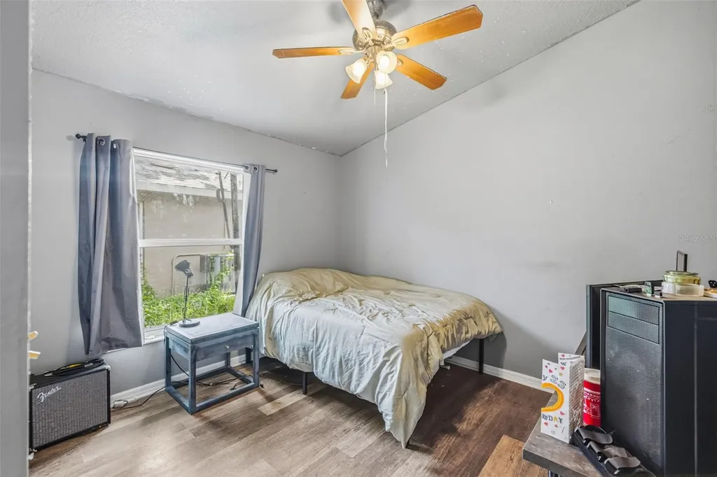 1887 Wood Bend Street Tarpon Springs FL 34689