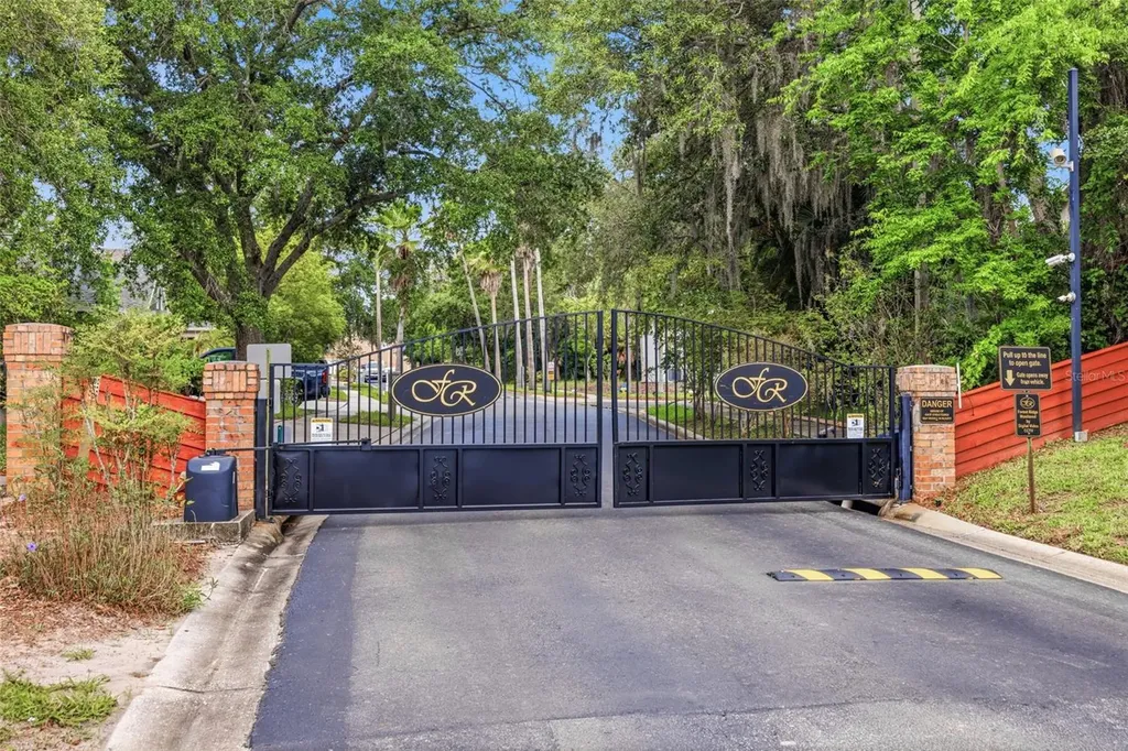 1887 Wood Bend Street Tarpon Springs FL 34689