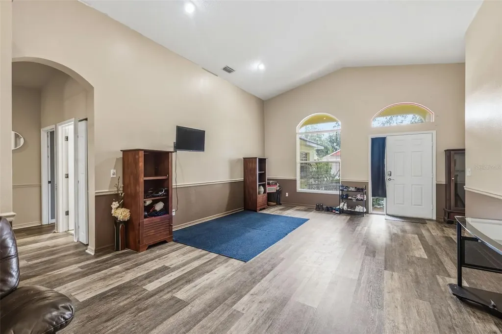 1887 Wood Bend Street Tarpon Springs FL 34689