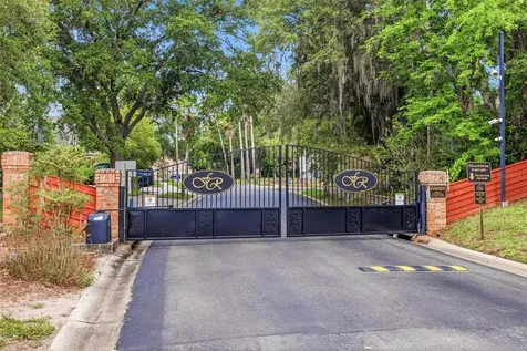 1887 Wood Bend Street Tarpon Springs FL 34689