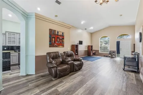 1887 Wood Bend Street Tarpon Springs FL 34689