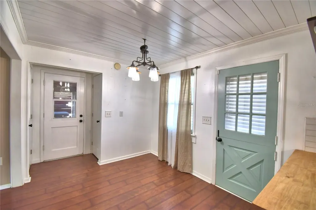 215 S Ilakee Avenue Lake Alfred FL 33850