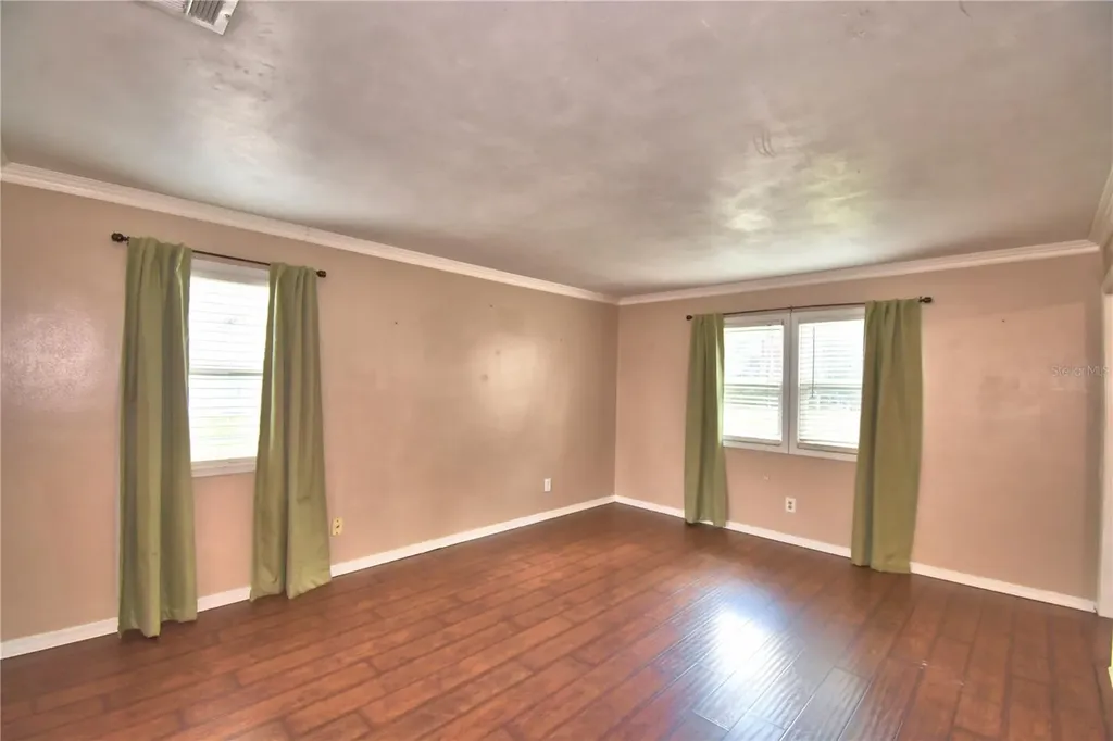 215 S Ilakee Avenue Lake Alfred FL 33850