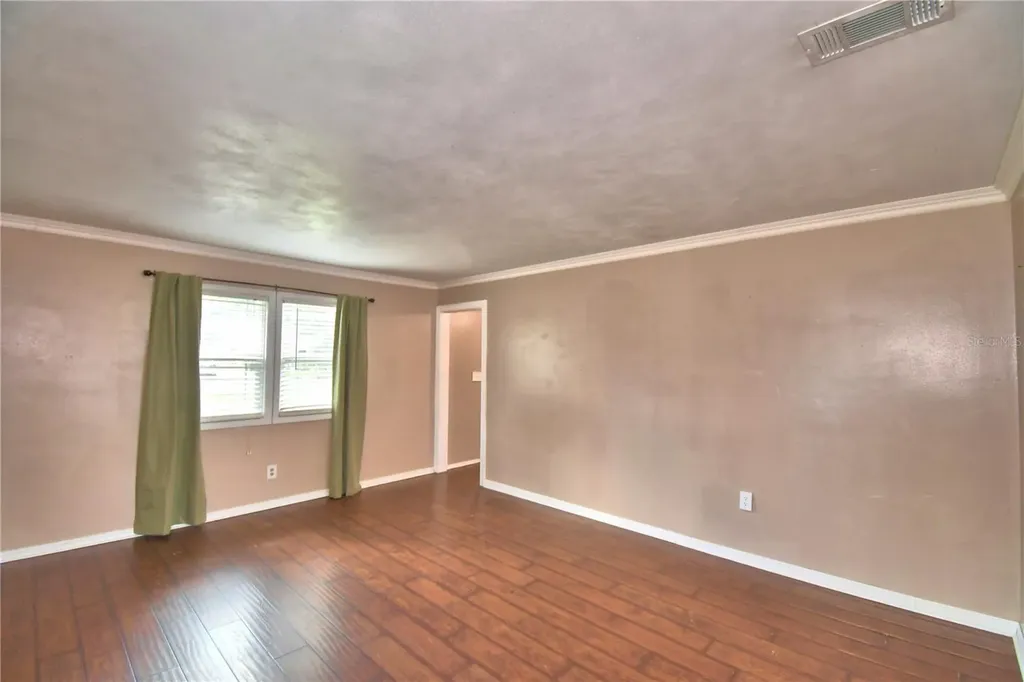 215 S Ilakee Avenue Lake Alfred FL 33850