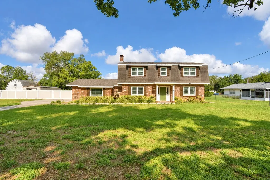 215 S Ilakee Avenue Lake Alfred FL 33850