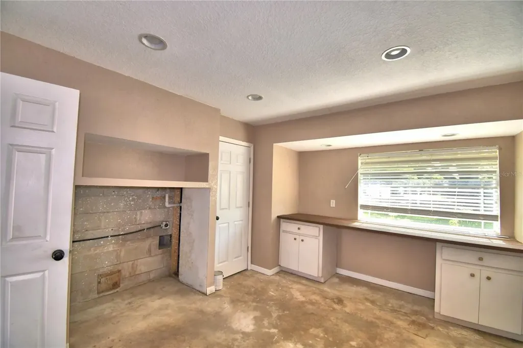 215 S Ilakee Avenue Lake Alfred FL 33850