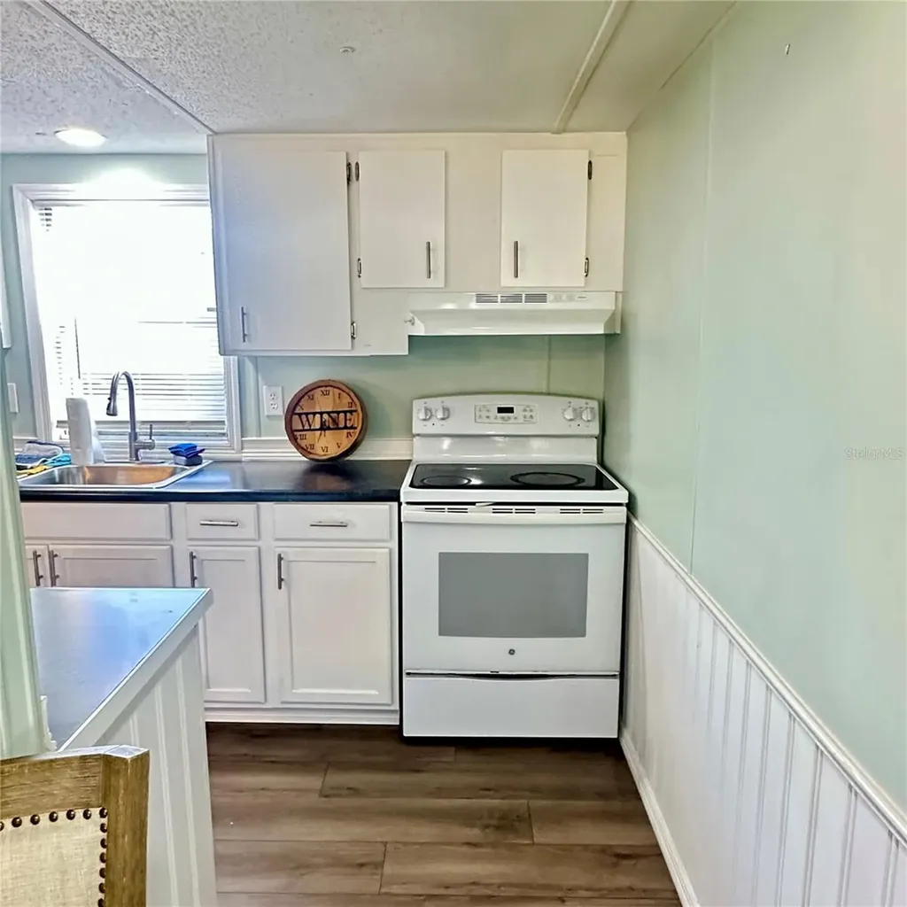 818 Michigan Street Wildwood FL 34785