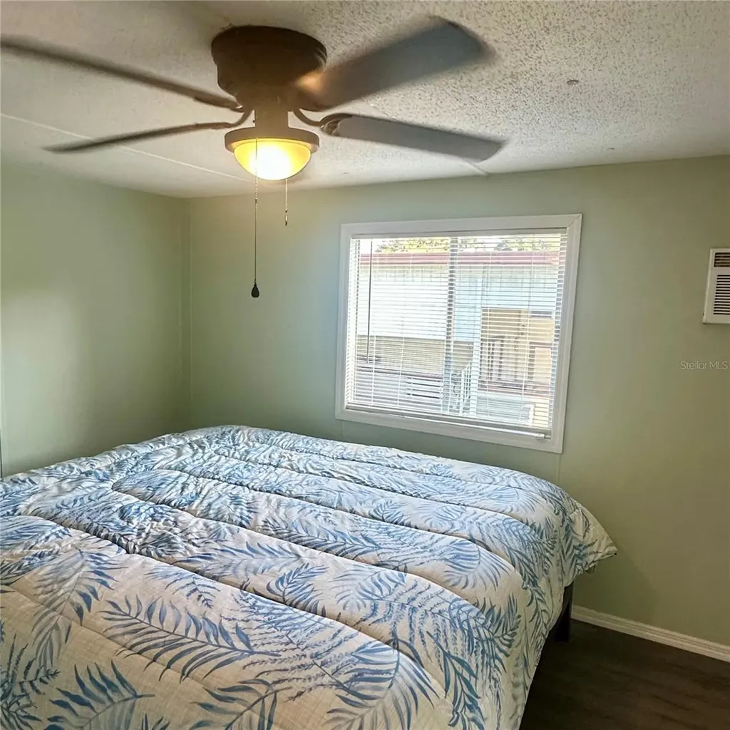 818 Michigan Street Wildwood FL 34785