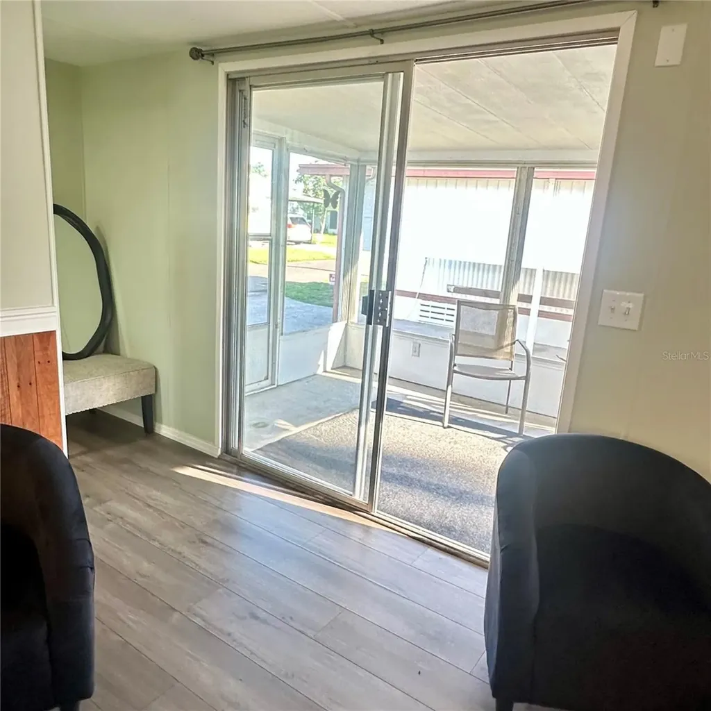 818 Michigan Street Wildwood FL 34785