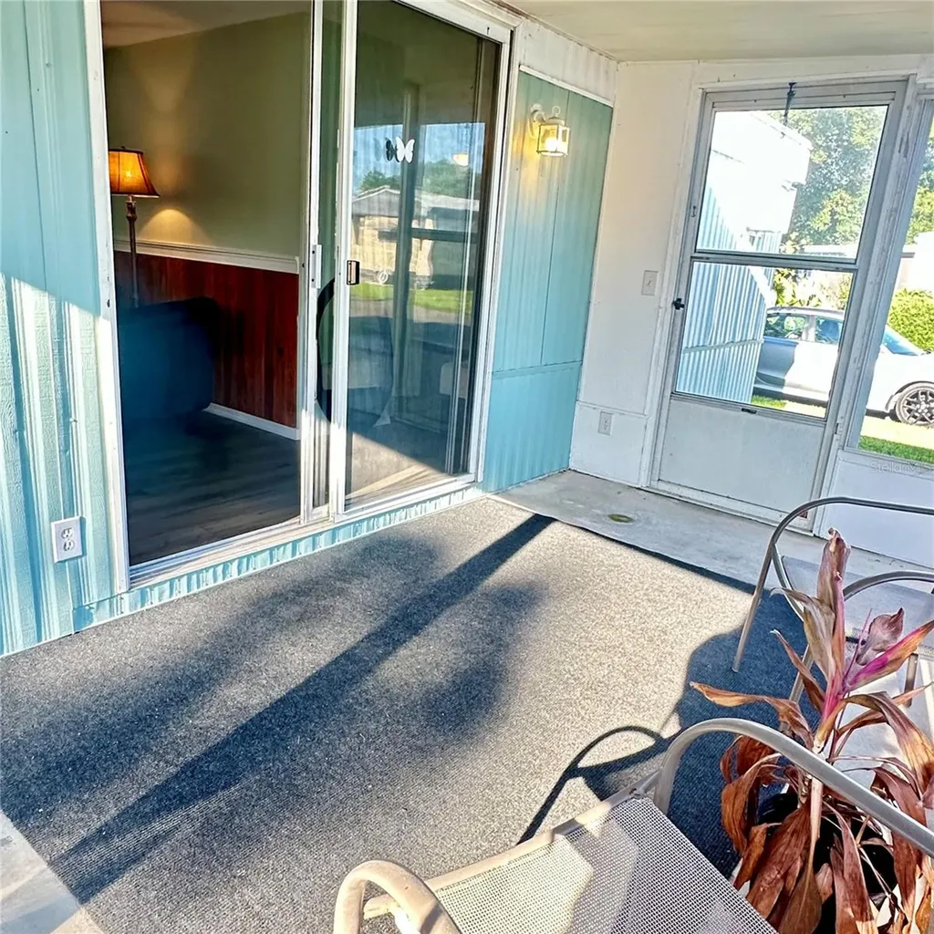 818 Michigan Street Wildwood FL 34785