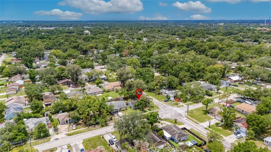 5001 Whiteway Drive Tampa FL 33617