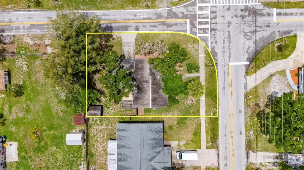 5001 Whiteway Drive Tampa FL 33617