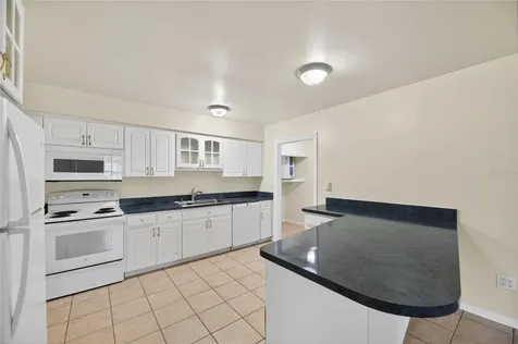 5001 Whiteway Drive Tampa FL 33617