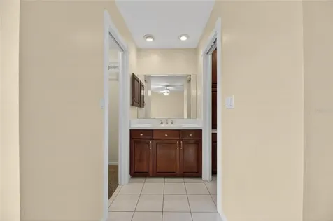 5001 Whiteway Drive Tampa FL 33617