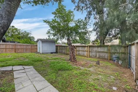 5001 Whiteway Drive Tampa FL 33617