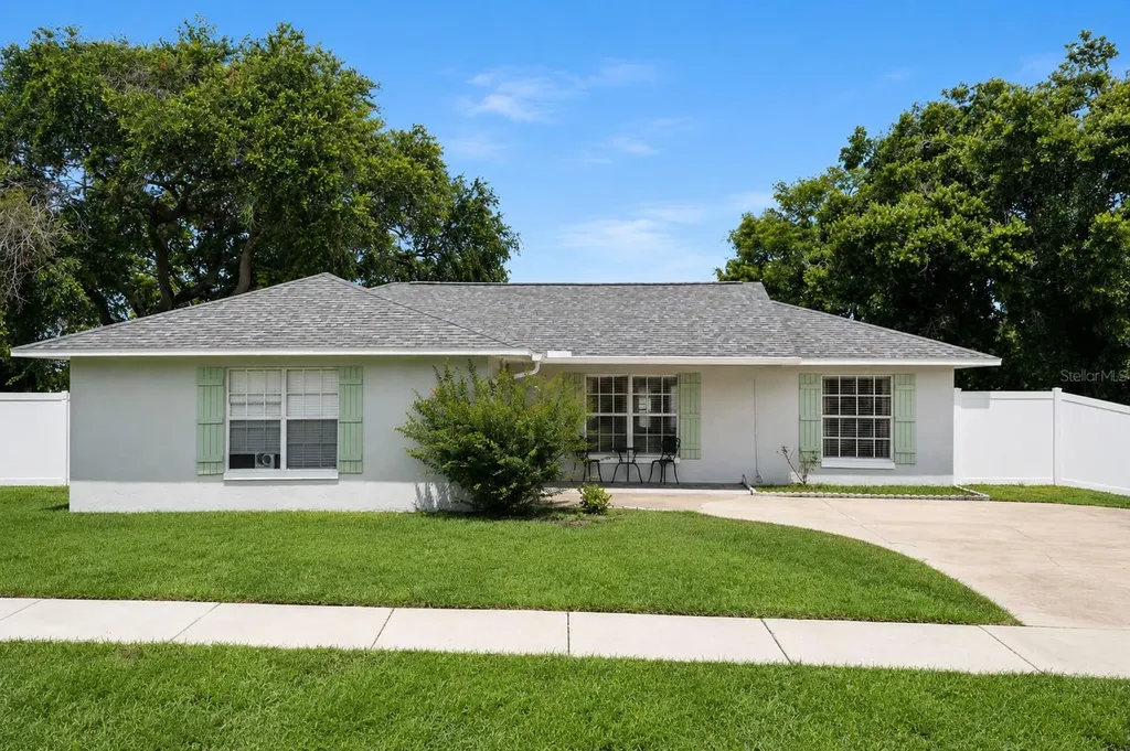 808 Orange Brook Drive Minneola FL 34715
