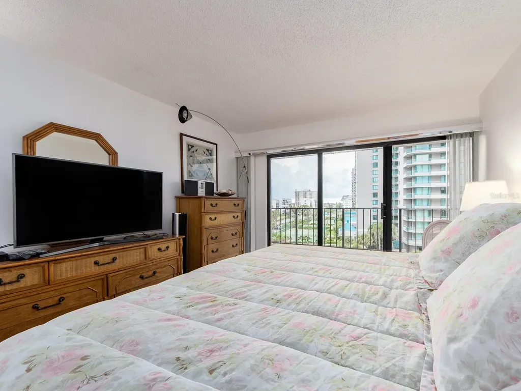 1480 Gulf Boulevard Clearwater Beach FL 33767