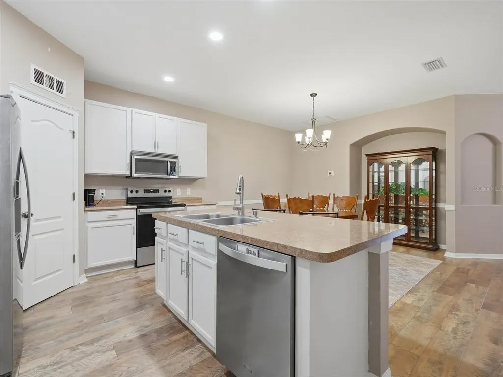 6936 Surrey Oak Drive Apollo Beach FL 33572