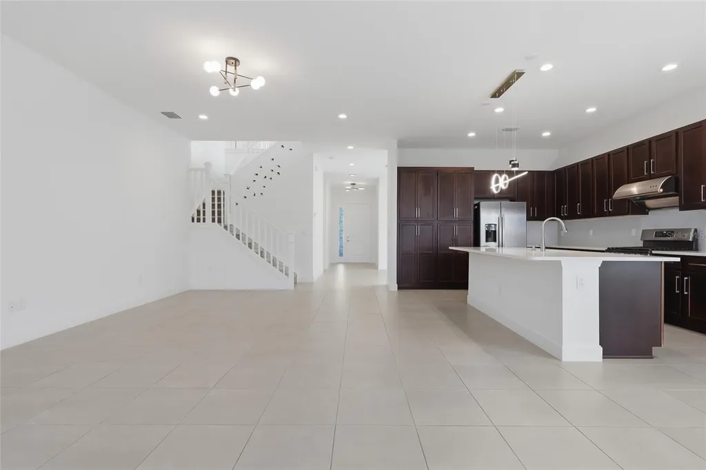 32801 Tree Of Life Avenue Wesley Chapel FL 33543