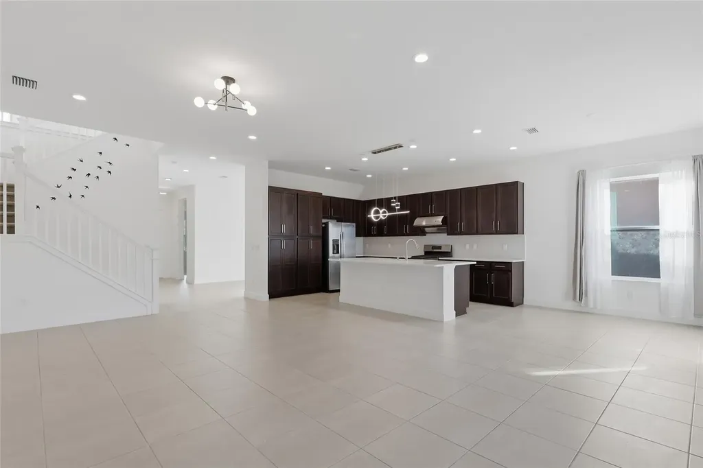 32801 Tree Of Life Avenue Wesley Chapel FL 33543