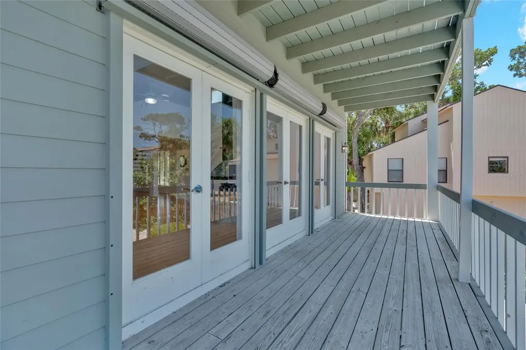 4051 Shell Road Siesta Key FL 34242