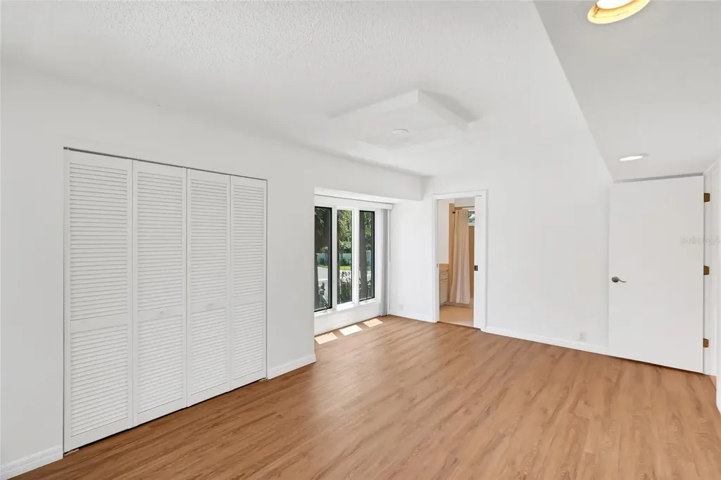 4051 Shell Road Siesta Key FL 34242