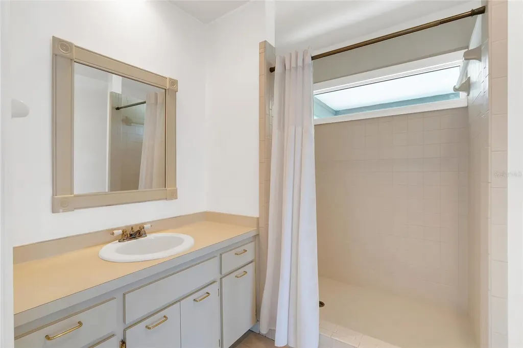 4051 Shell Road Siesta Key FL 34242