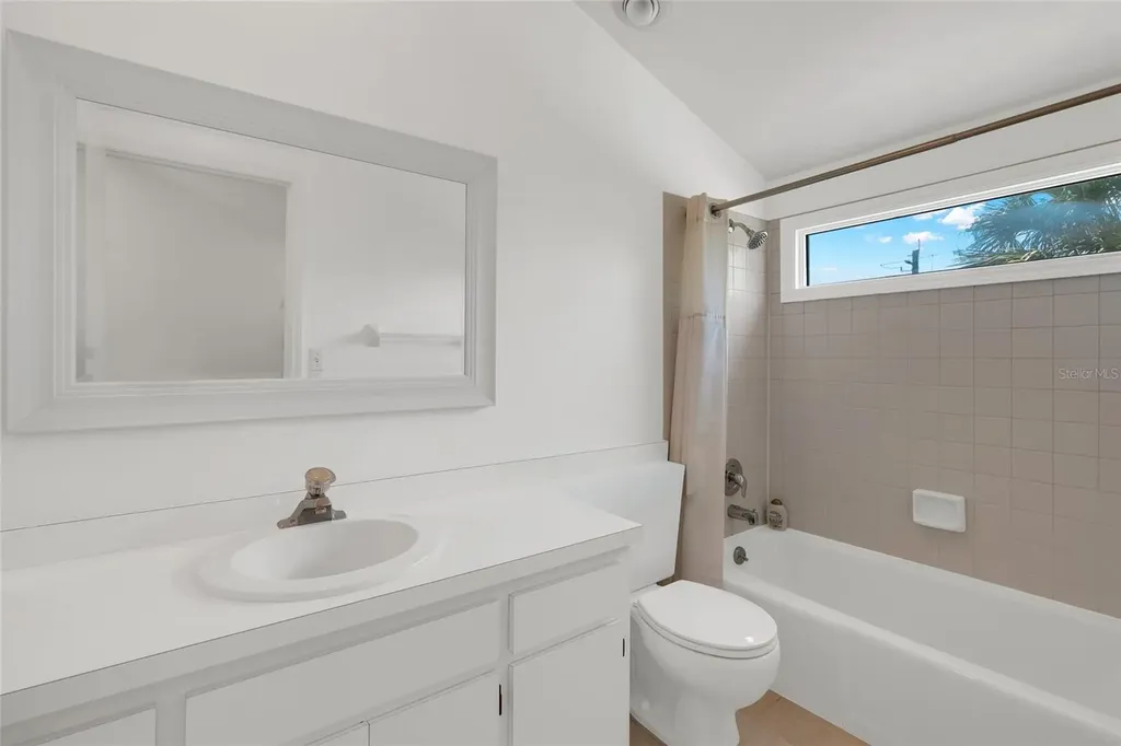 4051 Shell Road Siesta Key FL 34242