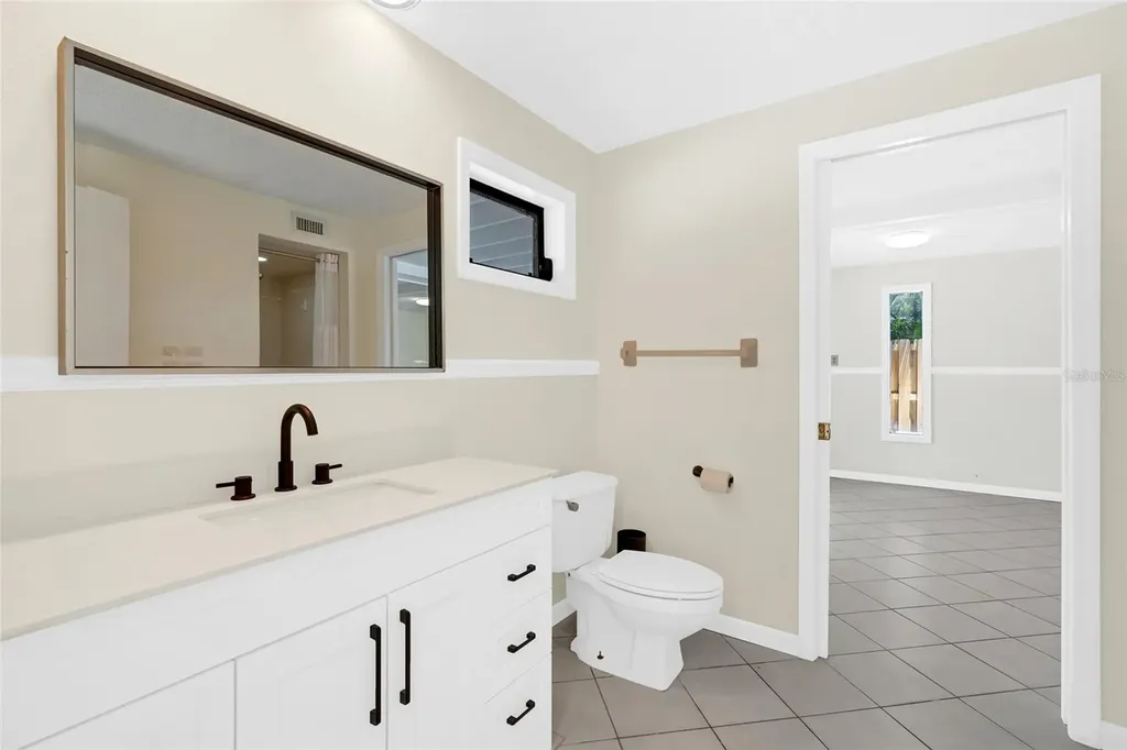 4051 Shell Road Siesta Key FL 34242