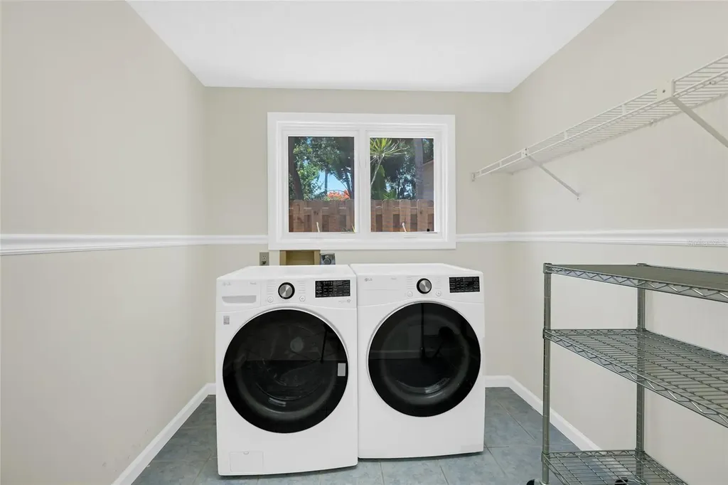 4051 Shell Road Siesta Key FL 34242