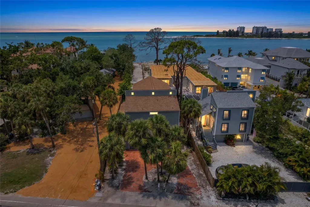4051 Shell Road Siesta Key FL 34242