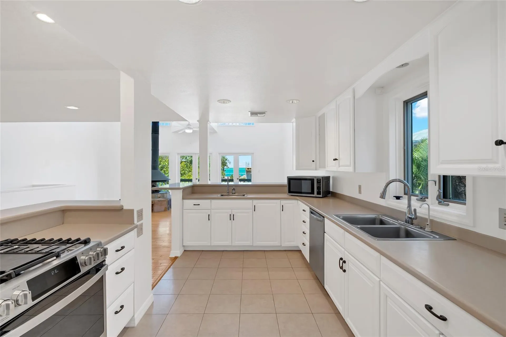 4051 Shell Road Siesta Key FL 34242
