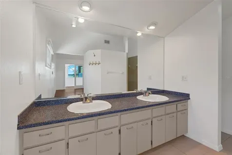 4051 Shell Road Siesta Key FL 34242