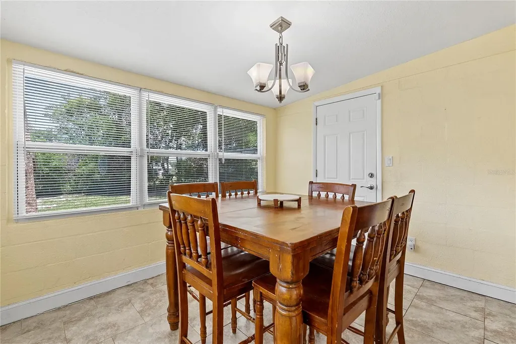 20 Oleander Lane Debary FL 32713