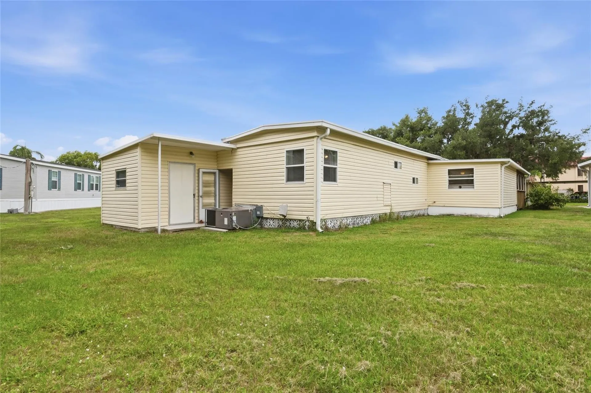 921 Faith Circle E Bradenton FL 34212