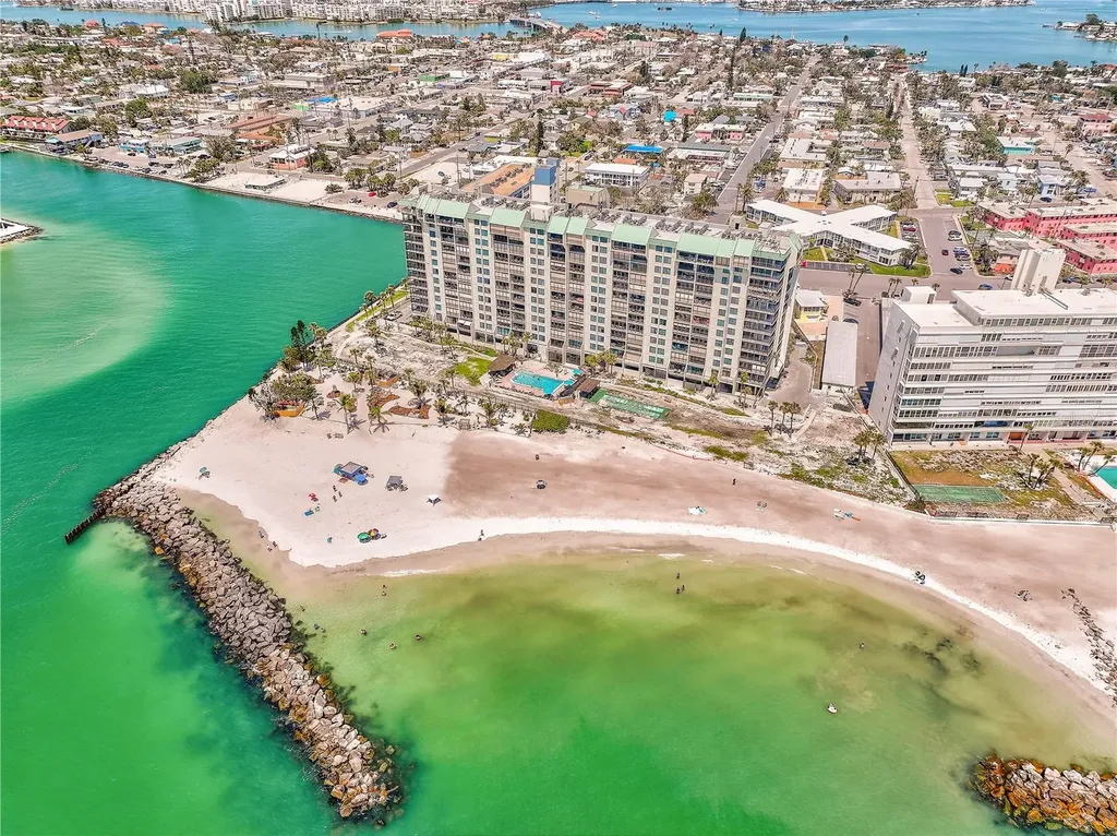 7100 Sunset Way St Pete Beach FL 33706