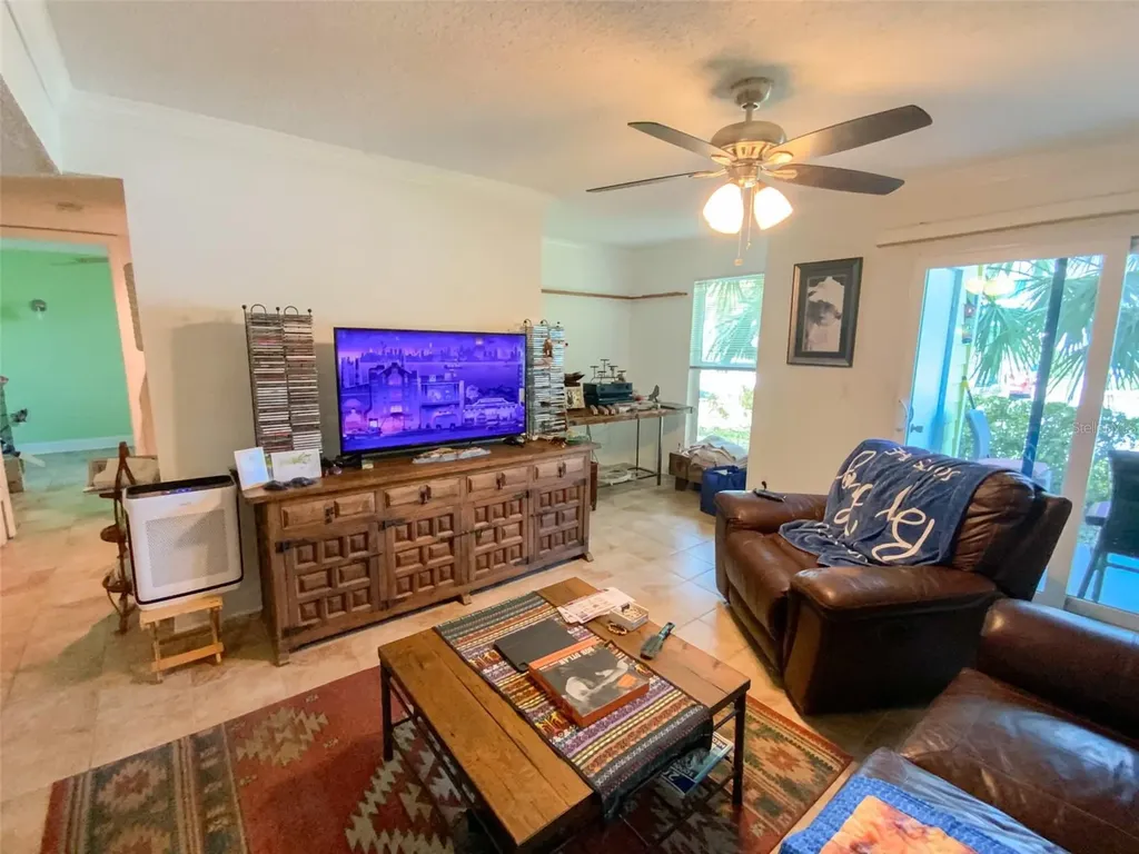 455 Alt 19 S Palm Harbor FL 34683