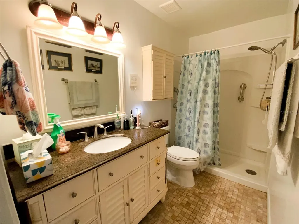 455 Alt 19 S Palm Harbor FL 34683