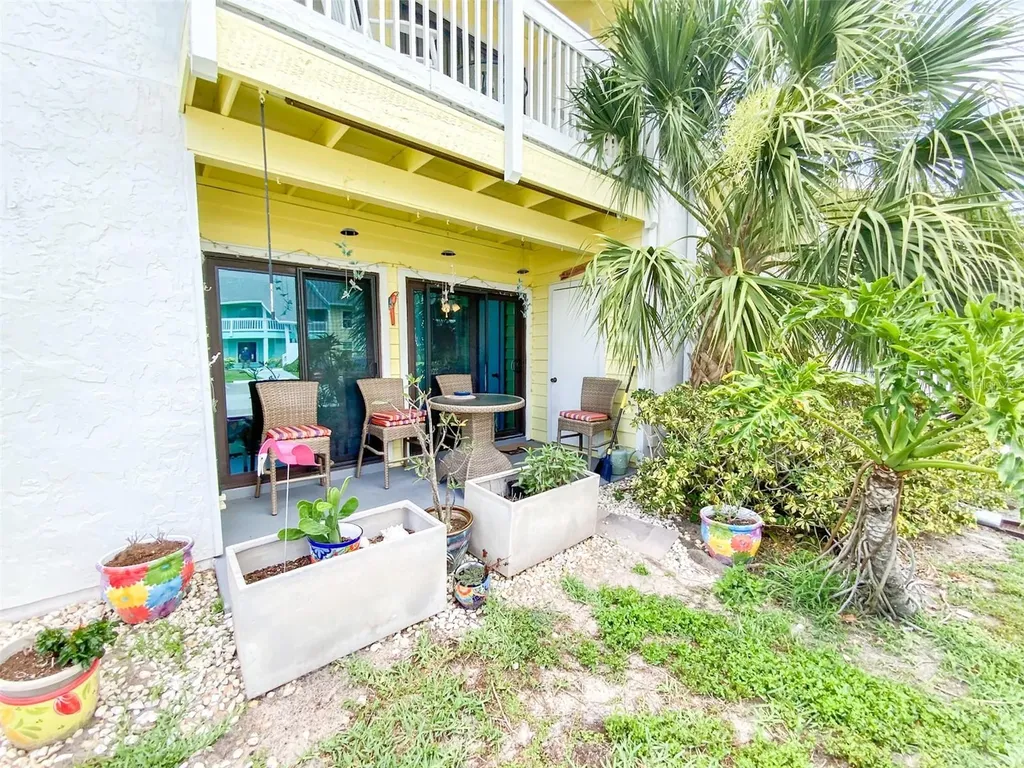 455 Alt 19 S Palm Harbor FL 34683