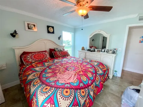 455 Alt 19 S Palm Harbor FL 34683