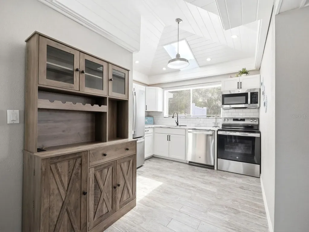 1207 1st Street Indian Rocks Beach FL 33785
