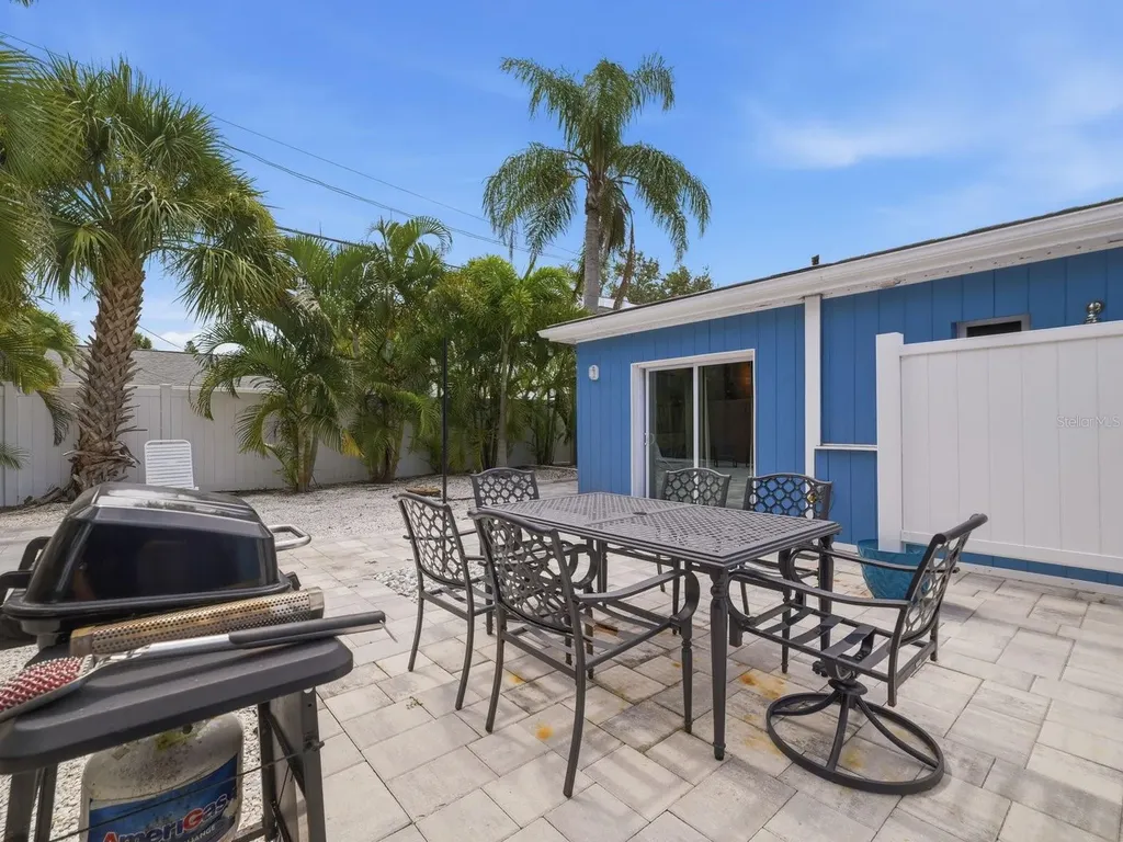 1207 1st Street Indian Rocks Beach FL 33785
