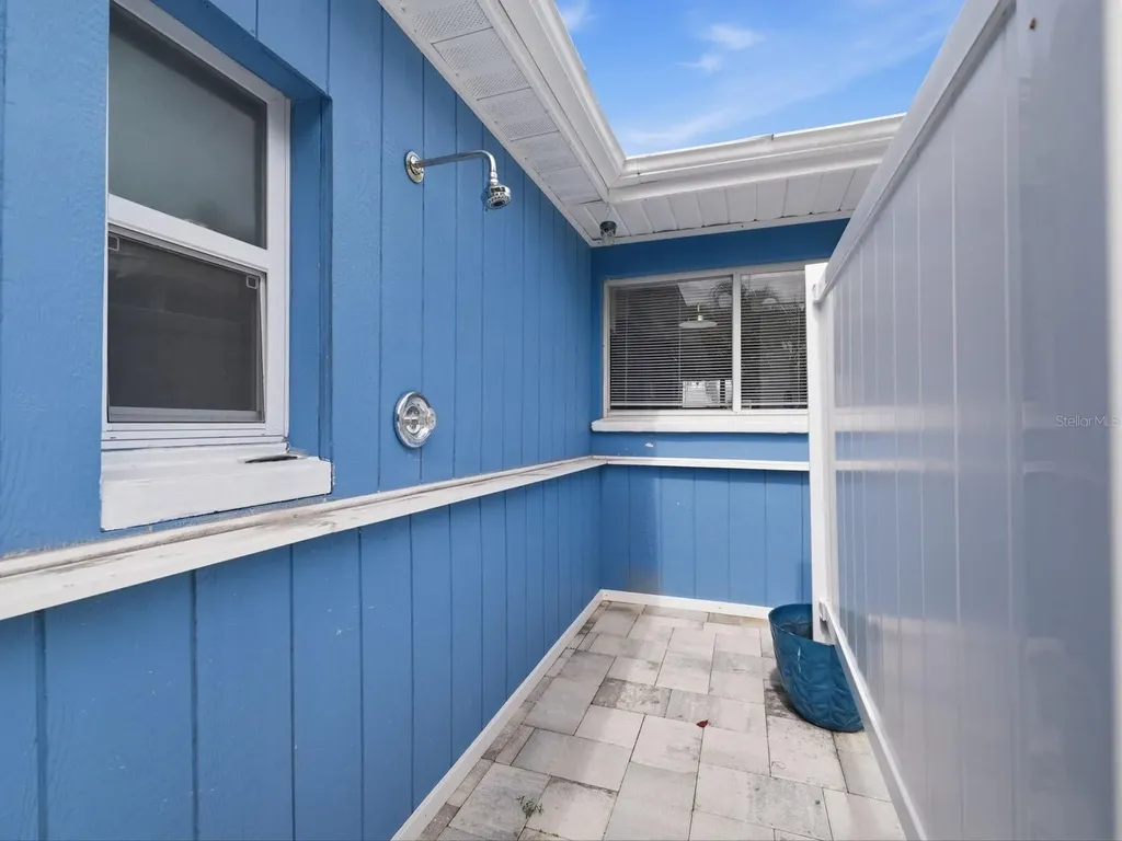1207 1st Street Indian Rocks Beach FL 33785