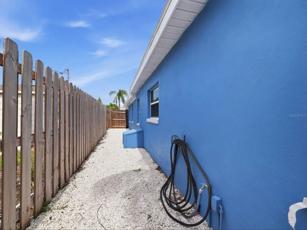 1207 1st Street Indian Rocks Beach FL 33785