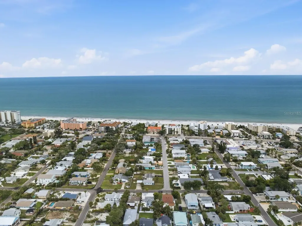 1207 1st Street Indian Rocks Beach FL 33785
