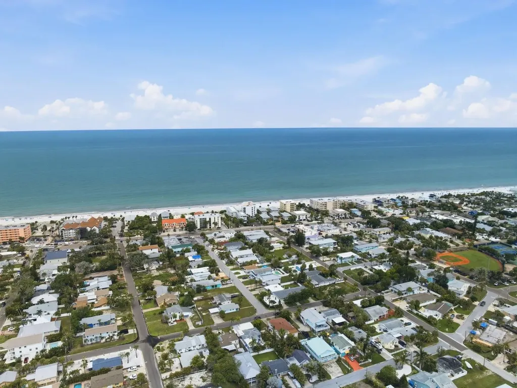 1207 1st Street Indian Rocks Beach FL 33785