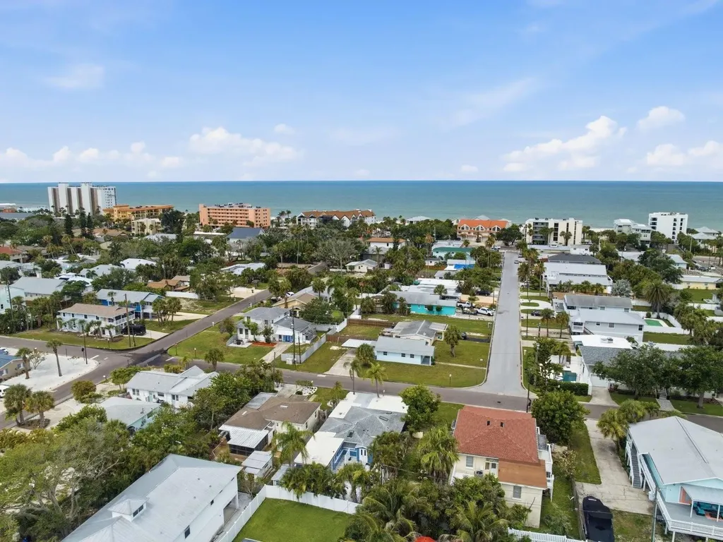 1207 1st Street Indian Rocks Beach FL 33785