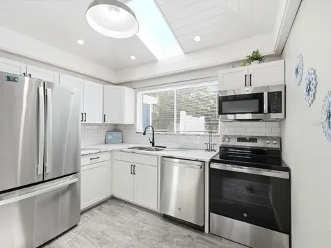 1207 1st Street Indian Rocks Beach FL 33785