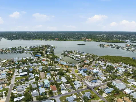 1207 1st Street Indian Rocks Beach FL 33785
